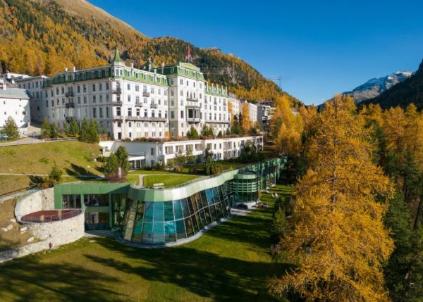 Kronenhof_Fall_close