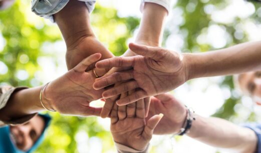 Joining_hands_networking